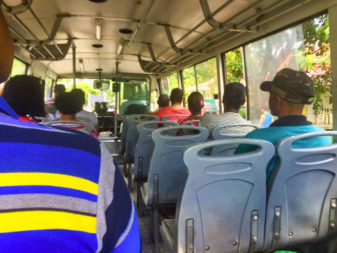 Autobus na Seychelloch