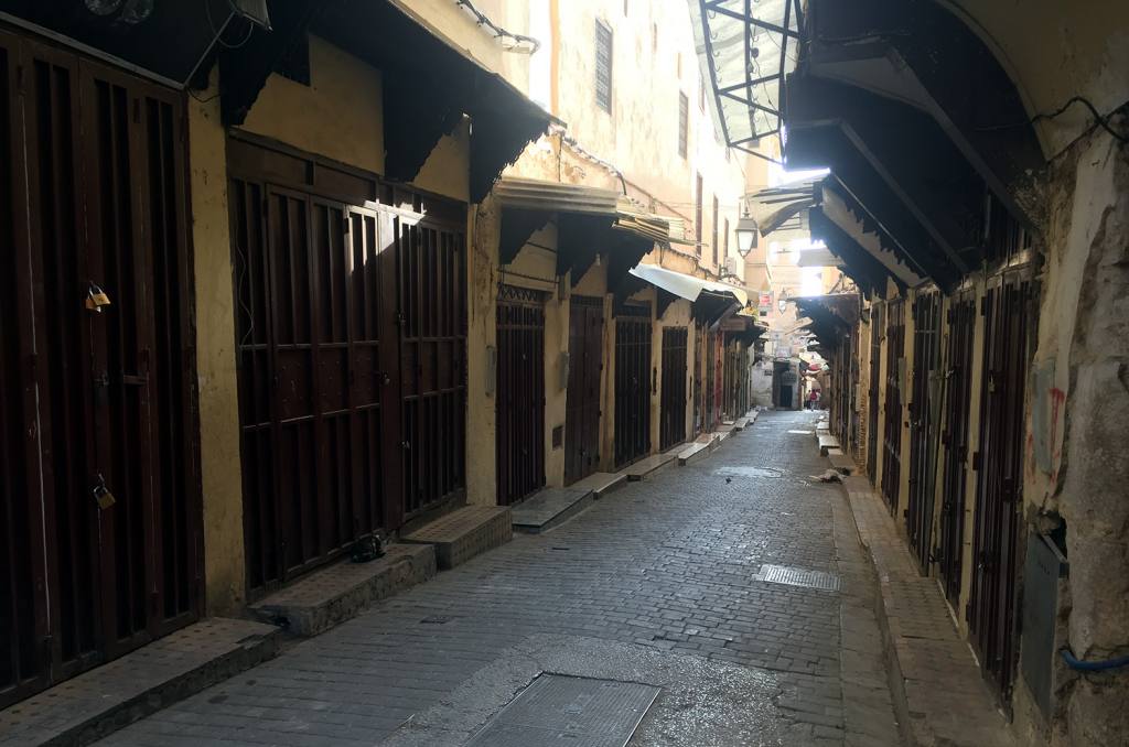 Opustené ulice v Medine