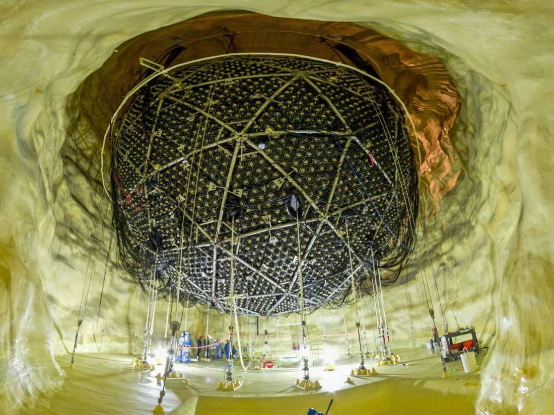 Sudbury Neutrino Observatory