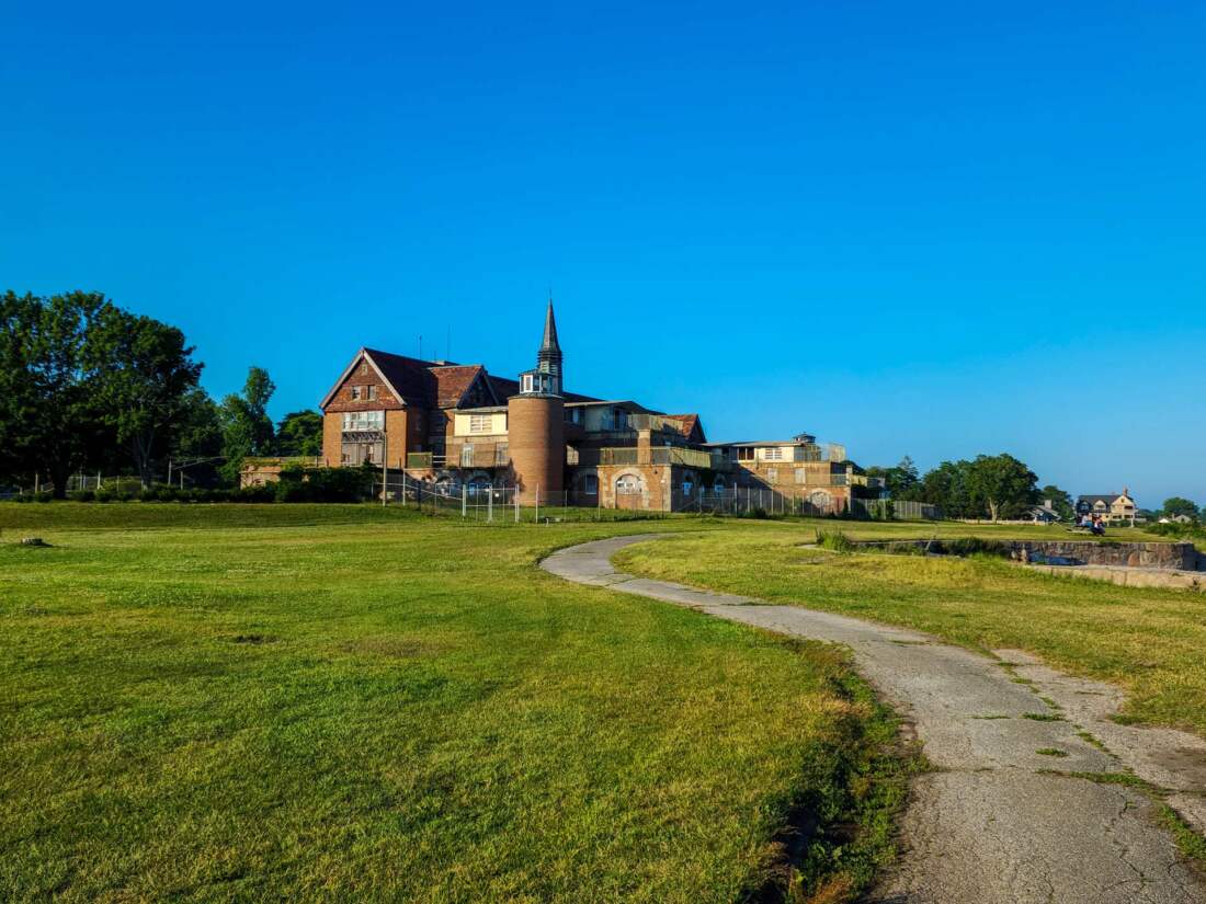 Seaside Sanatorium