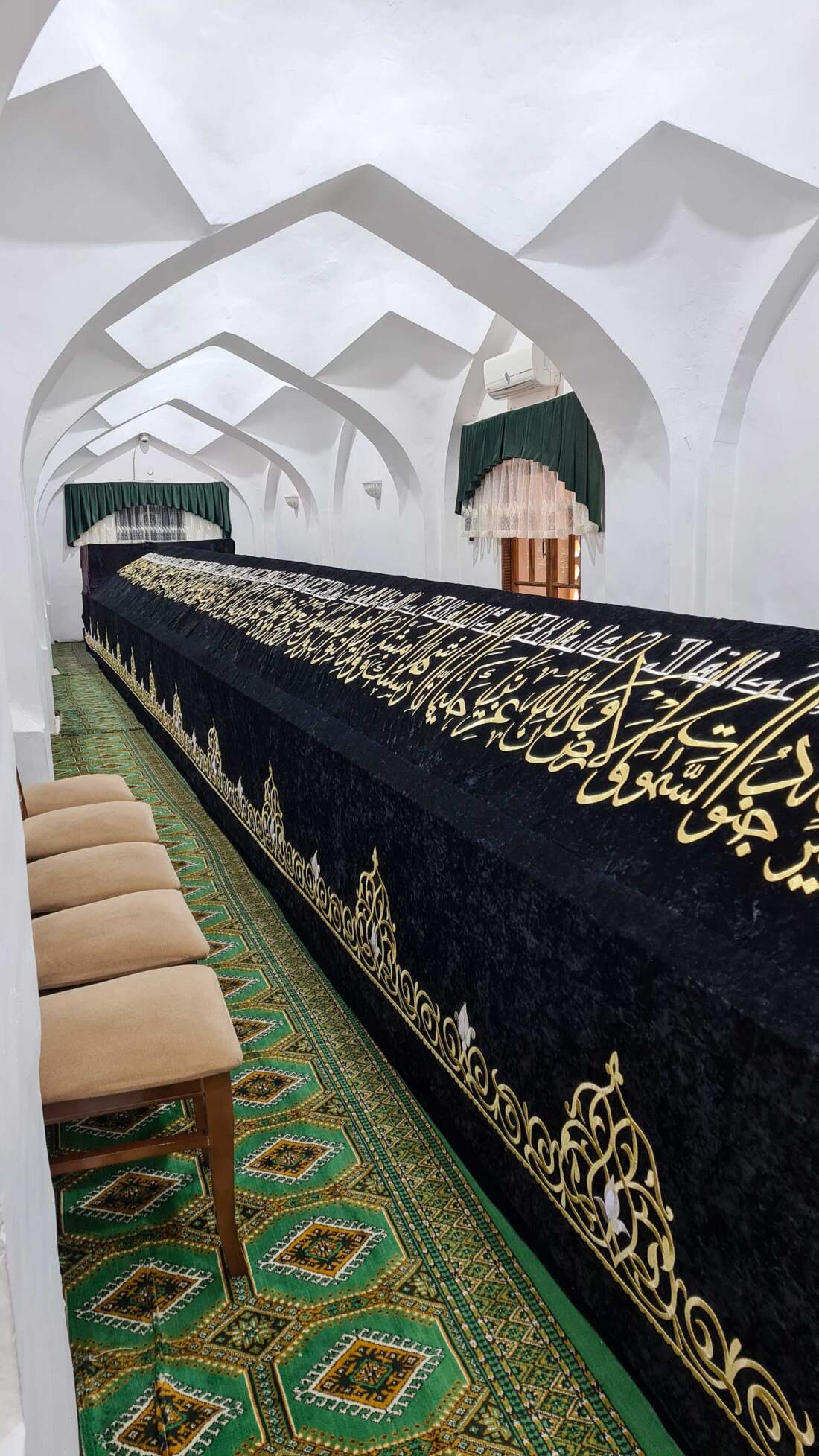 Khoja Daniyor Mausoleum