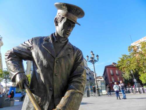 Monumento al Barrendero Madrileño