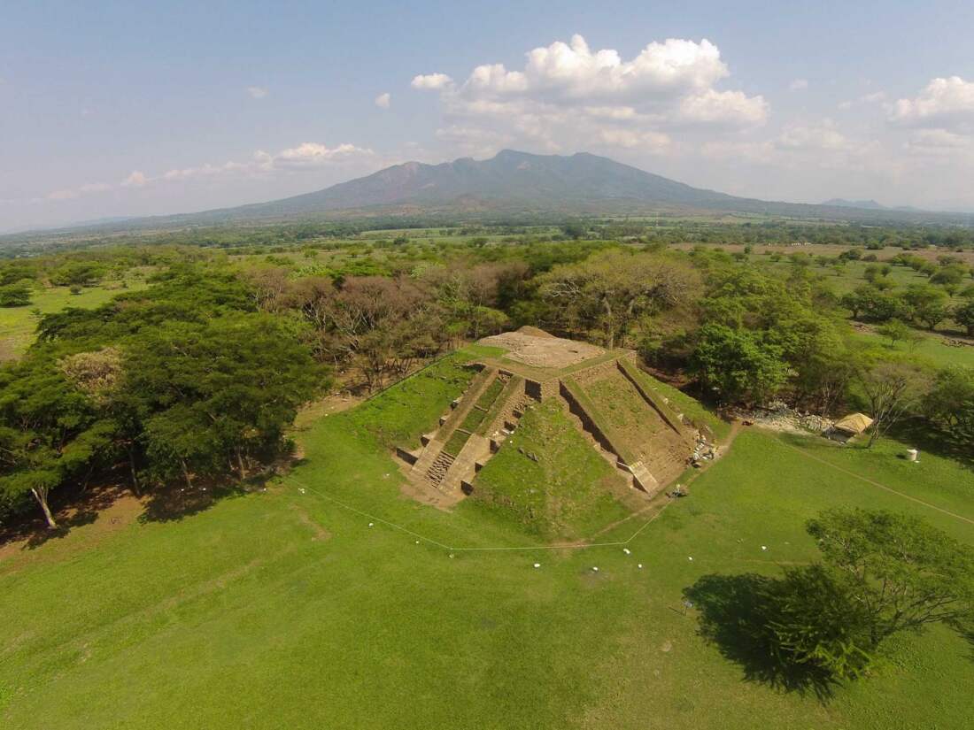 Parque Arqueológico Cihuatán