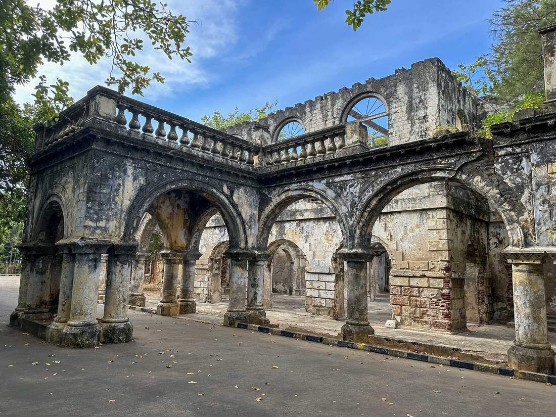 Dutch Kachcheri Ruins